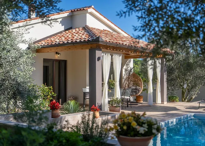 Вілла Canziana By Briskva Пула