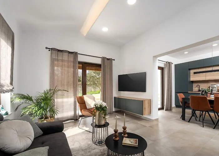 Canziana By Briskva Vila