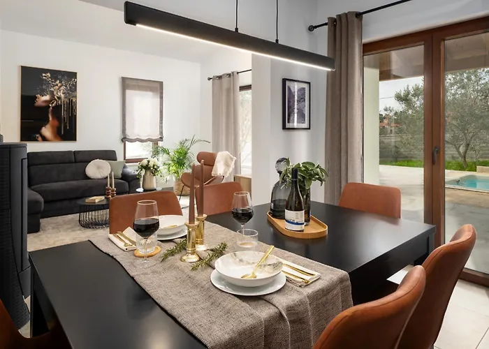 Вілла Canziana By Briskva