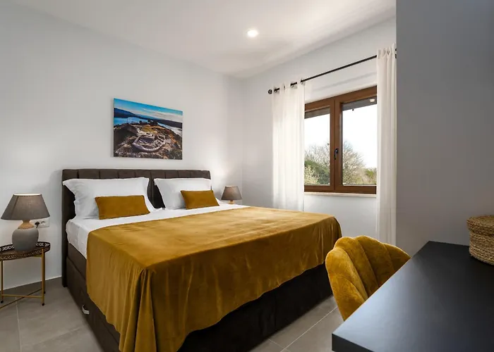 Canziana By Briskva Vila *